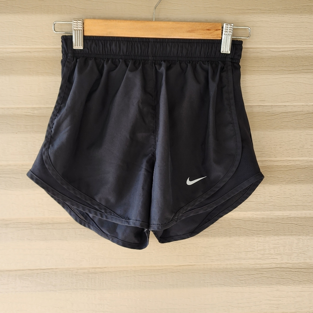 Nike women's black athletic shorts size XS
